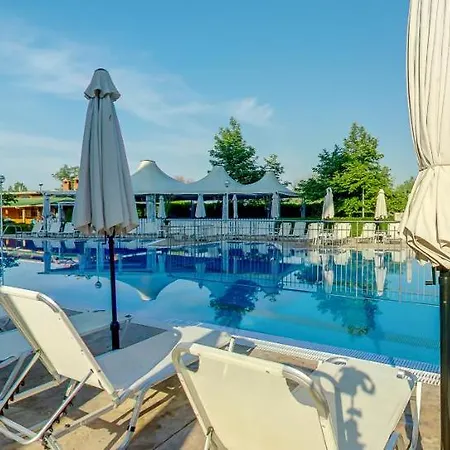 Apart-hotel Tarsis Club & Aquapark