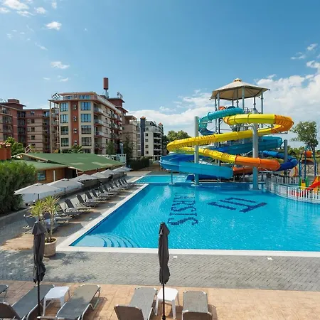 Tarsis Club & Aquapark Apart-hotel 4*