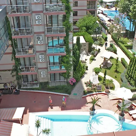 Tarsis Club & Aquapark Apart-hotel