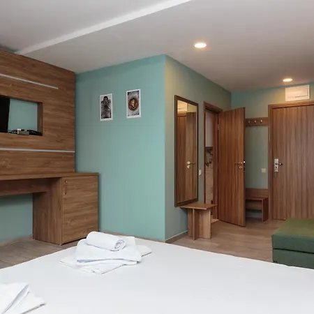 Tarsis Club & Aquapark 4*