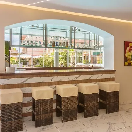 Tarsis Club & Aquapark Apart-hotel Sunny Beach