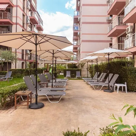 Aparthotel Tarsis Club & Aquapark