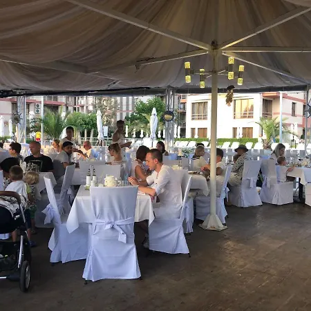 Tarsis Club & Aquapark Appart hôtel 4*