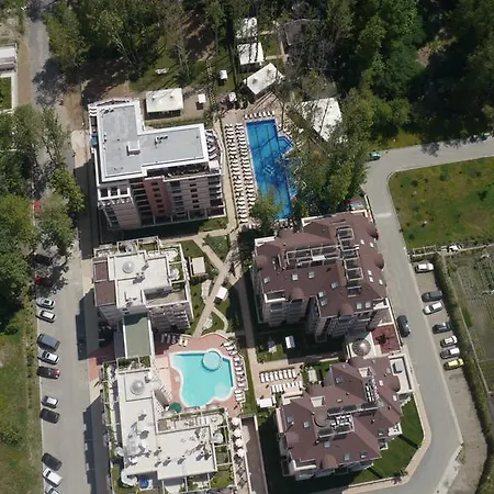 Tarsis Club & Aquapark Lägenhetshotell Slăntjev Brjag